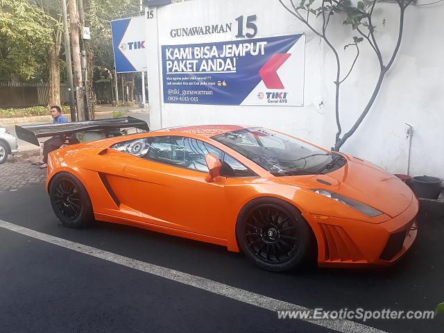 Lamborghini Gallardo spotted in Jakarta, Indonesia