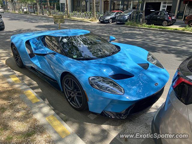 Ford GT spotted in Paris, France