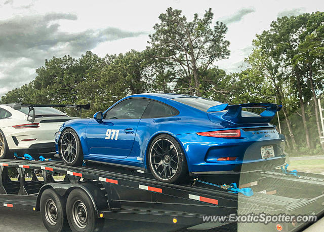 Porsche 911 GT3 spotted in Jacksonville, Florida