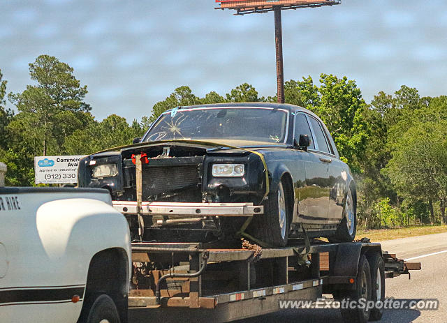 Rolls-Royce Phantom spotted in I-95, Georgia