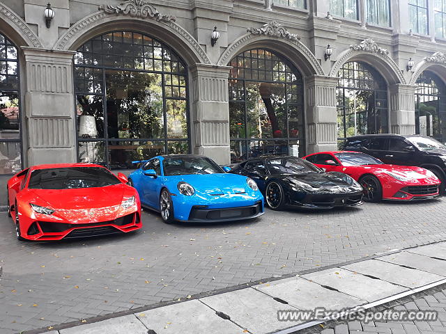 Lamborghini Huracan spotted in Jakarta, Indonesia