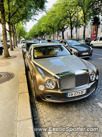 Bentley Mulsanne spotted in Paris, France