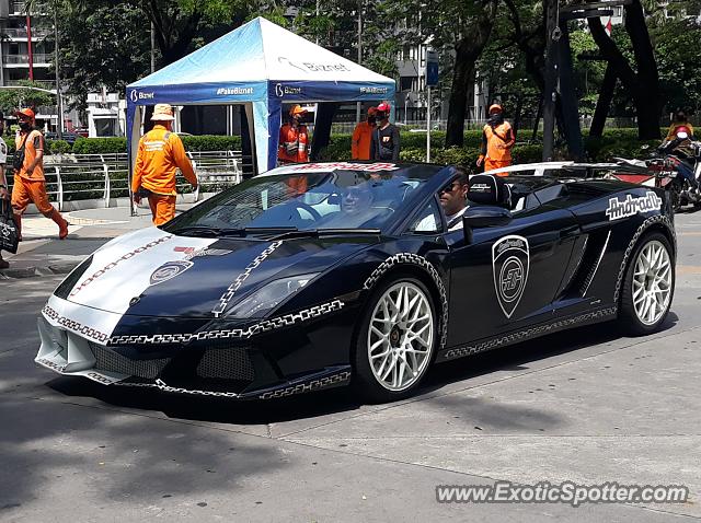 Lamborghini Gallardo spotted in Jakarta, Indonesia