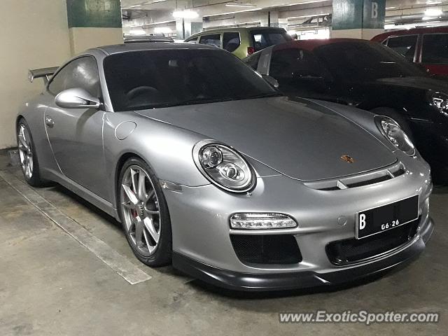Porsche 911 GT3 spotted in Jakarta, Indonesia