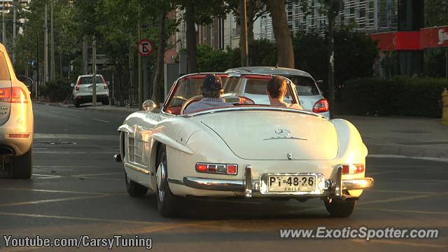 Mercedes 300SL spotted in Santiago, Chile