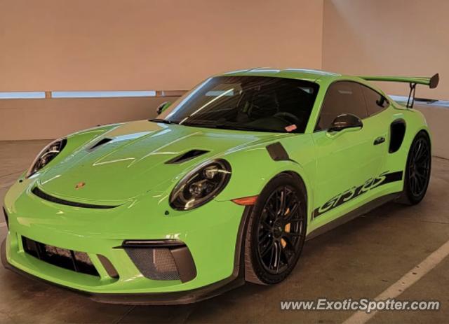 Porsche 911 GT3 spotted in Honolulu, Hawaii