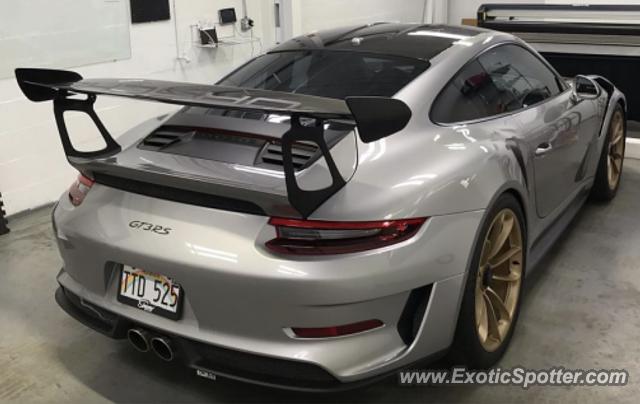 Porsche 911 GT3 spotted in Honolulu, Hawaii