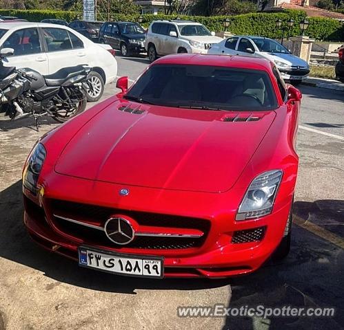 Mercedes SLS AMG spotted in Khezershahr, Iran