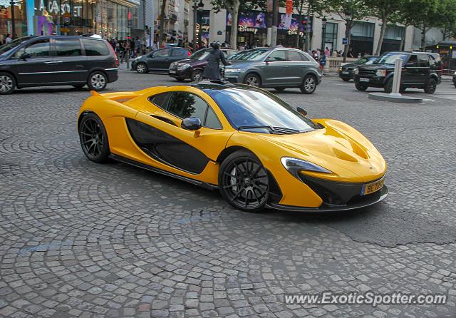 Mclaren P1 spotted in Paris, France