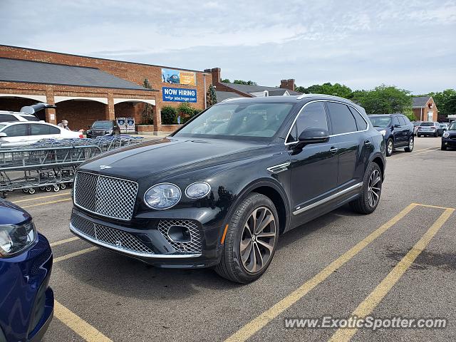 Bentley Bentayga spotted in Cincinnati, Ohio