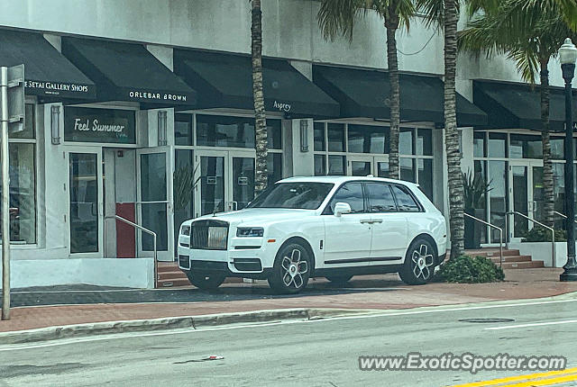 Rolls-Royce Cullinan spotted in Miami Beach, Florida