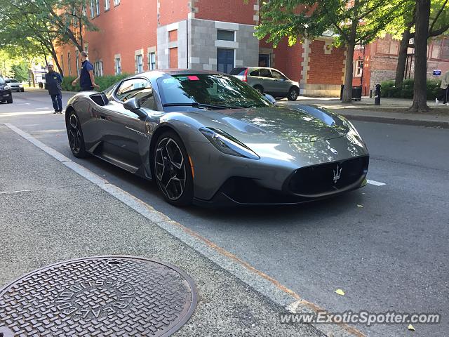Maserati MC12 spotted in Montréal, Canada