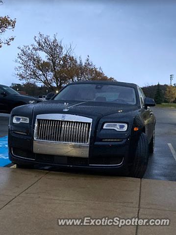 Rolls-Royce Ghost spotted in Fenton, Michigan