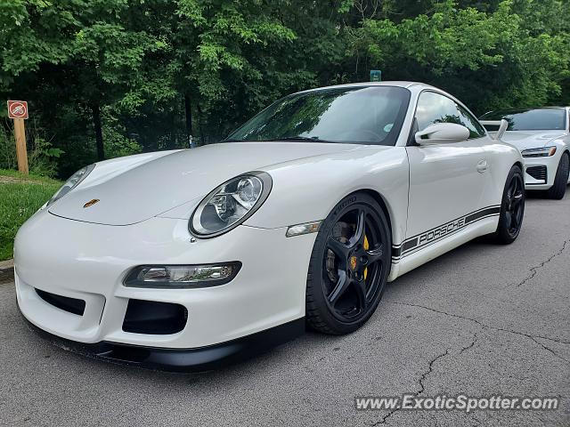 Porsche 911 GT3 spotted in Cincinnati, Ohio