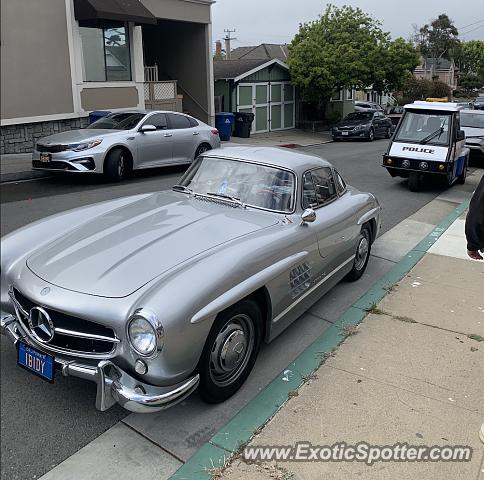 Mercedes 300SL spotted in Carmel, California