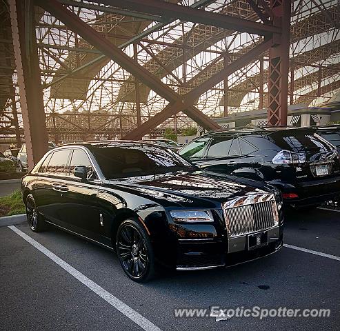 Rolls-Royce Ghost spotted in St. Louis, Missouri