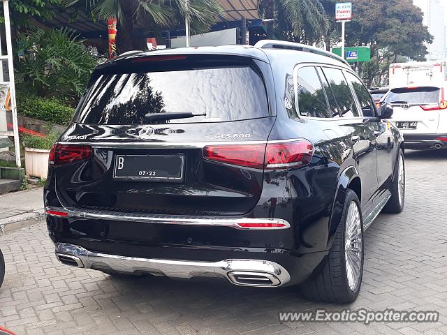 Mercedes Maybach spotted in Jakarta, Indonesia
