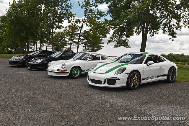 Porsche 911R spotted in Wayzata, Minnesota