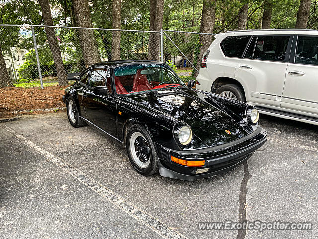 Porsche 911 spotted in Asheville, North Carolina