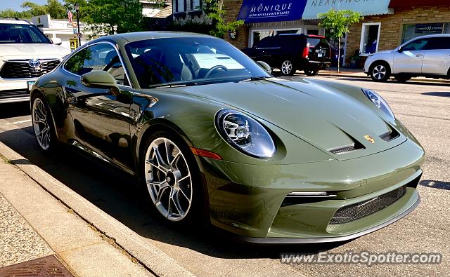 Porsche 911 GT3 spotted in Wayzata, Minnesota
