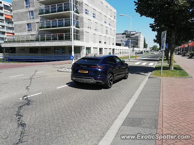 Lamborghini Urus spotted in Papendrecht, Netherlands
