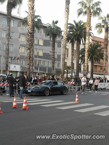 Porsche 911 GT3 spotted in Bari, Italy