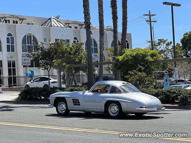 Mercedes 300SL spotted in La Jolla, California