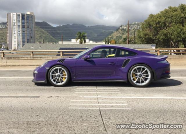 Porsche 911 GT3 spotted in Honolulu, Hawaii