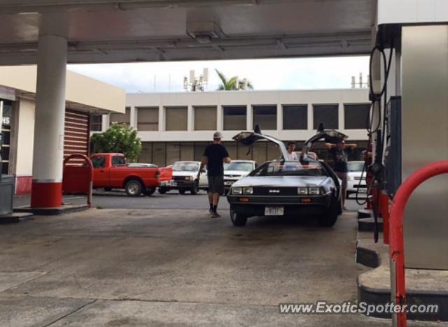 DeLorean DMC-12 spotted in Honolulu, Hawaii