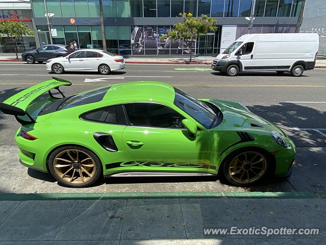 Porsche 911 GT3 spotted in Beverly Hills, California