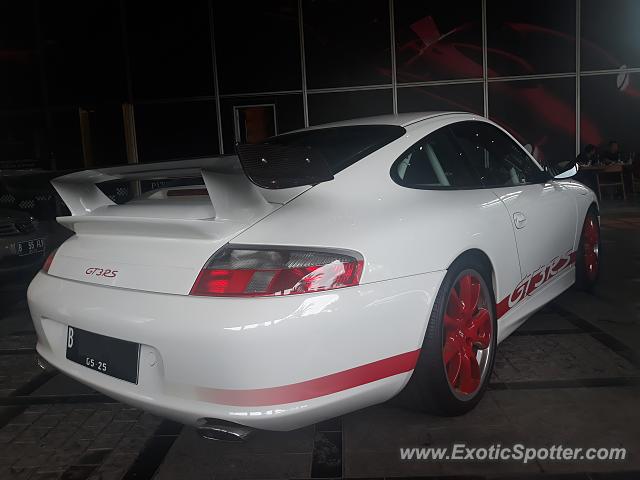 Porsche 911 GT3 spotted in Jakarta, Indonesia