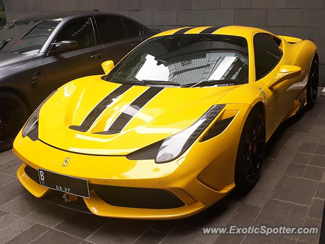 Ferrari 458 Italia spotted in Jakarta, Indonesia