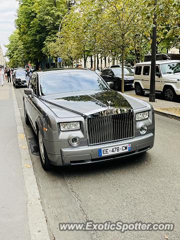 Rolls-Royce Phantom spotted in Paris, France