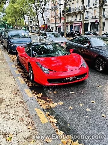 Ferrari 458 Italia spotted in Paris, France