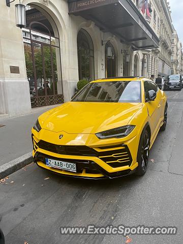 Lamborghini Urus spotted in Paris, France