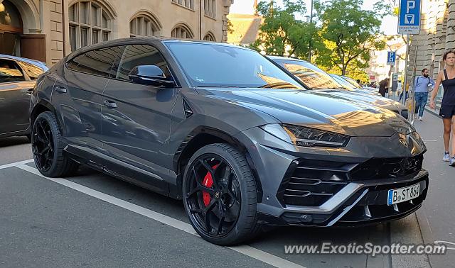 Lamborghini Urus spotted in Zurich, Switzerland