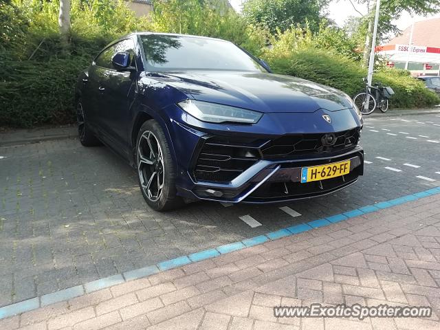 Lamborghini Urus spotted in Papendrecht, Netherlands