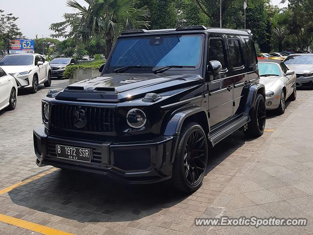 Mercedes 4x4 Squared spotted in Jakarta, Indonesia