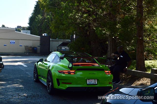 Porsche 911 GT3 spotted in Bellevue, Washington