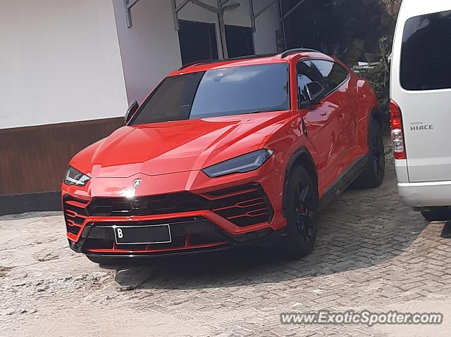 Lamborghini Urus spotted in Jakarta, Indonesia