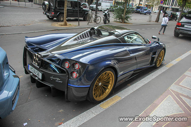 Pagani Huayra spotted in Paris, France