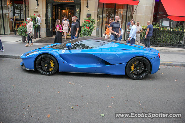 Ferrari LaFerrari spotted in Paris, France