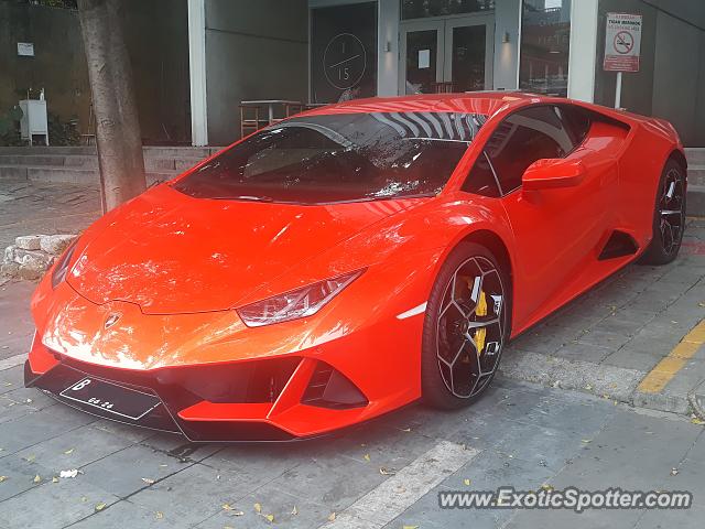 Lamborghini Huracan spotted in Jakarta, Indonesia