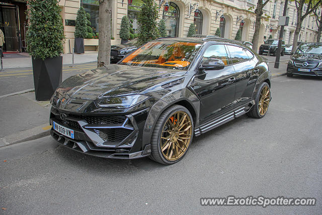 Lamborghini Urus spotted in Paris, France