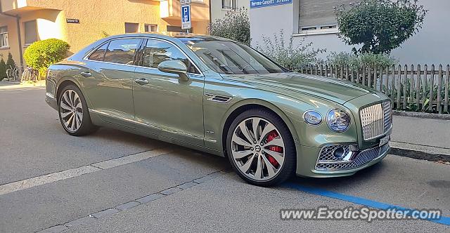 Bentley Flying Spur spotted in Zürich, Switzerland