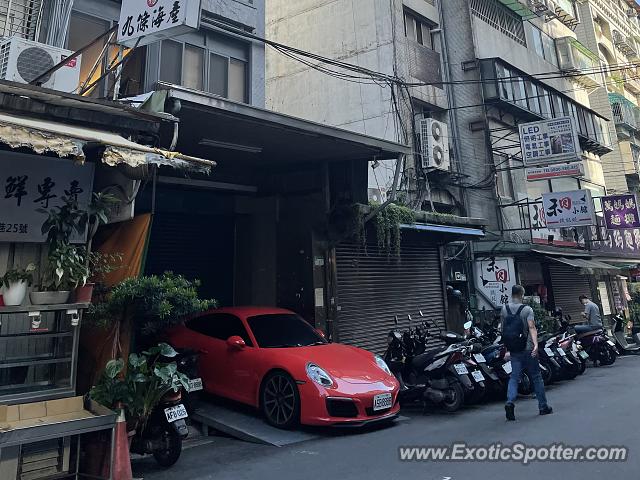 Porsche 911 spotted in Taipei, Taiwan