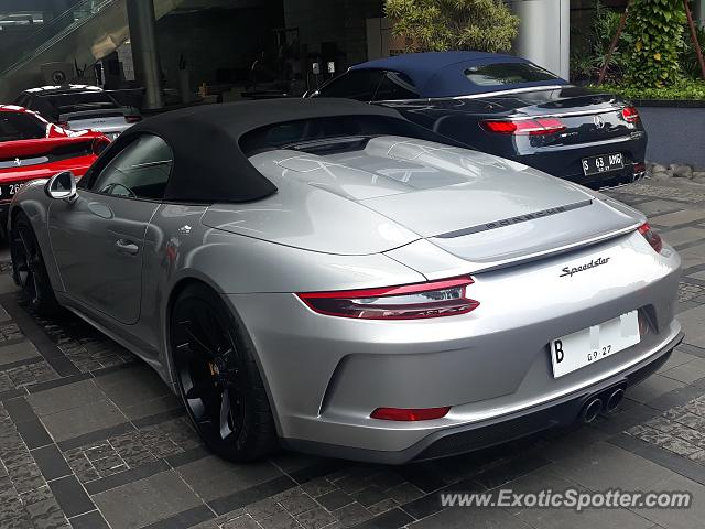 Porsche 911 spotted in Jakarta, Indonesia