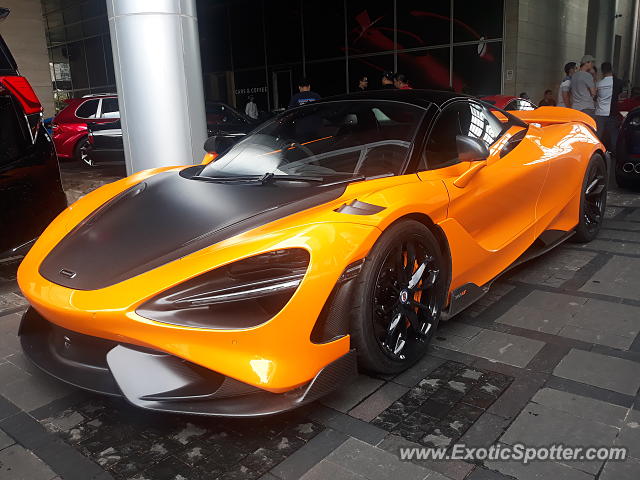 Mclaren 765LT spotted in Jakarta, Indonesia