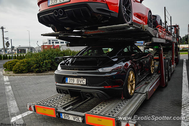 Porsche Cayman GT4 spotted in Zgorzelec, Poland