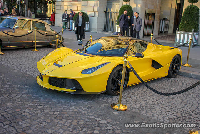Ferrari LaFerrari spotted in Paris, France